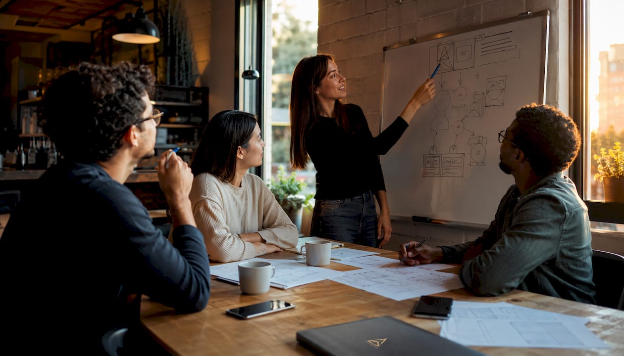 Trabajo en equipo para gestionar las fichas de los locales